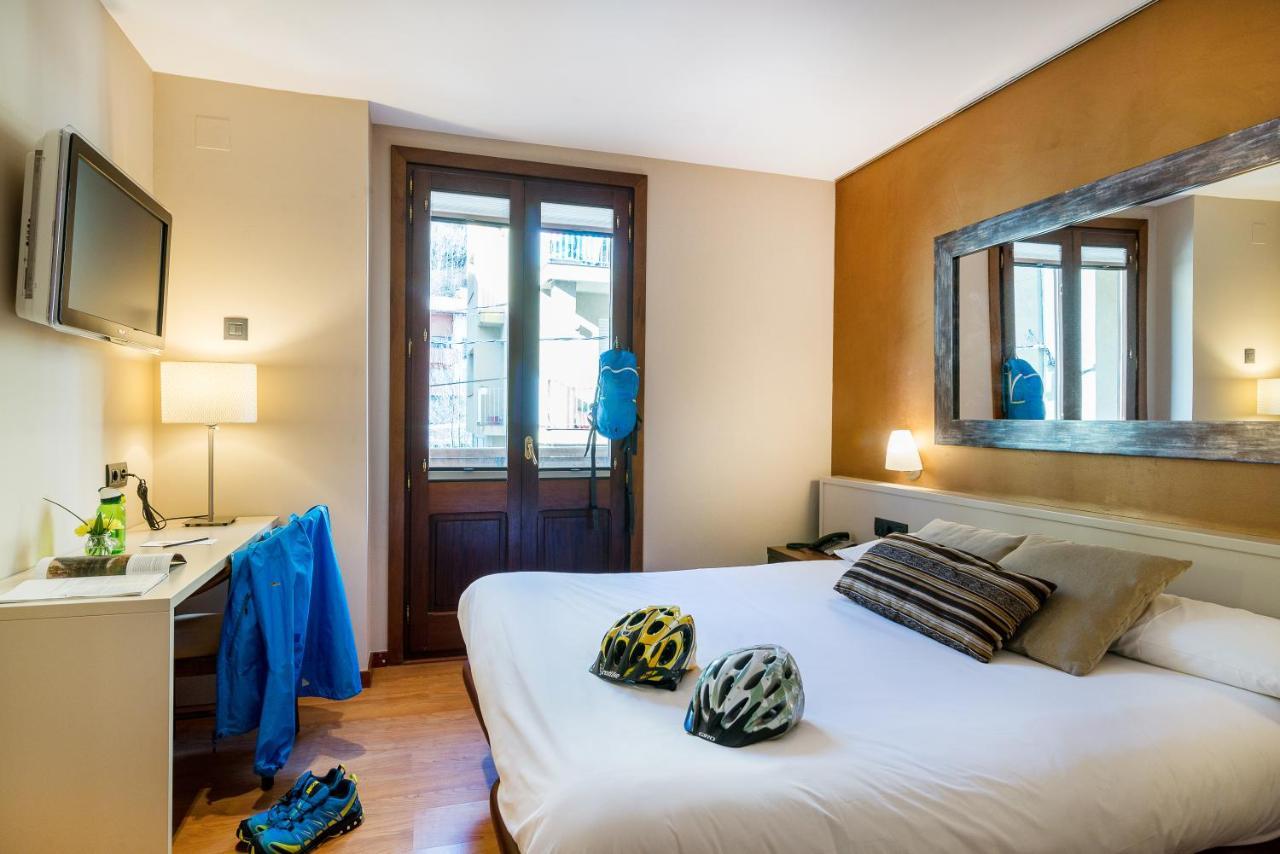 Hotel Els Cacadors De Ribes Рибес-де-Фресер Екстер'єр фото